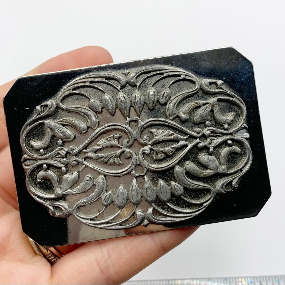 Large silver belt buckle with swirling pewter vines art nouveau style design